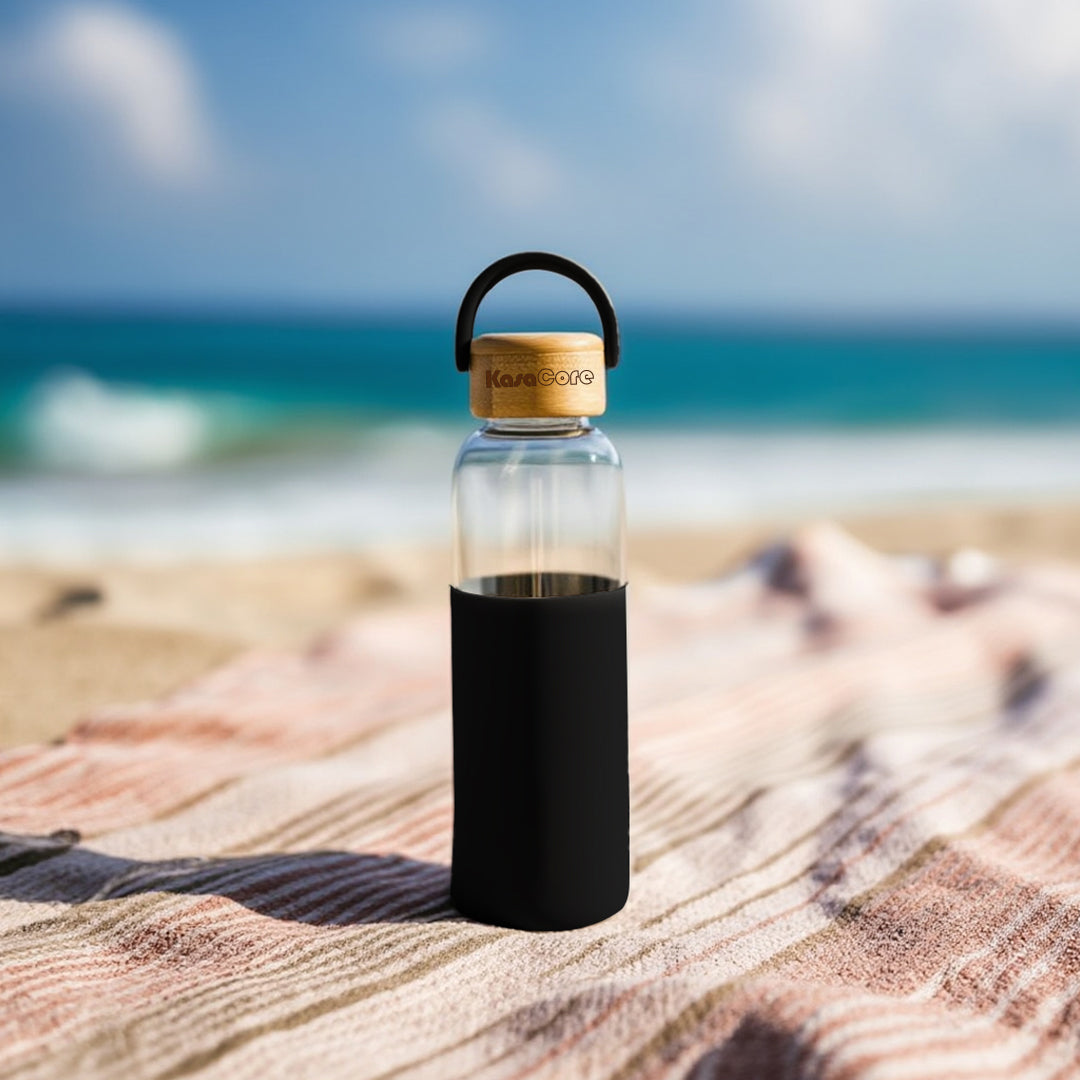 KasaCore Borosilicate Glass Water Bottle – Silicone Sleeve & Bamboo Cap – 550ml